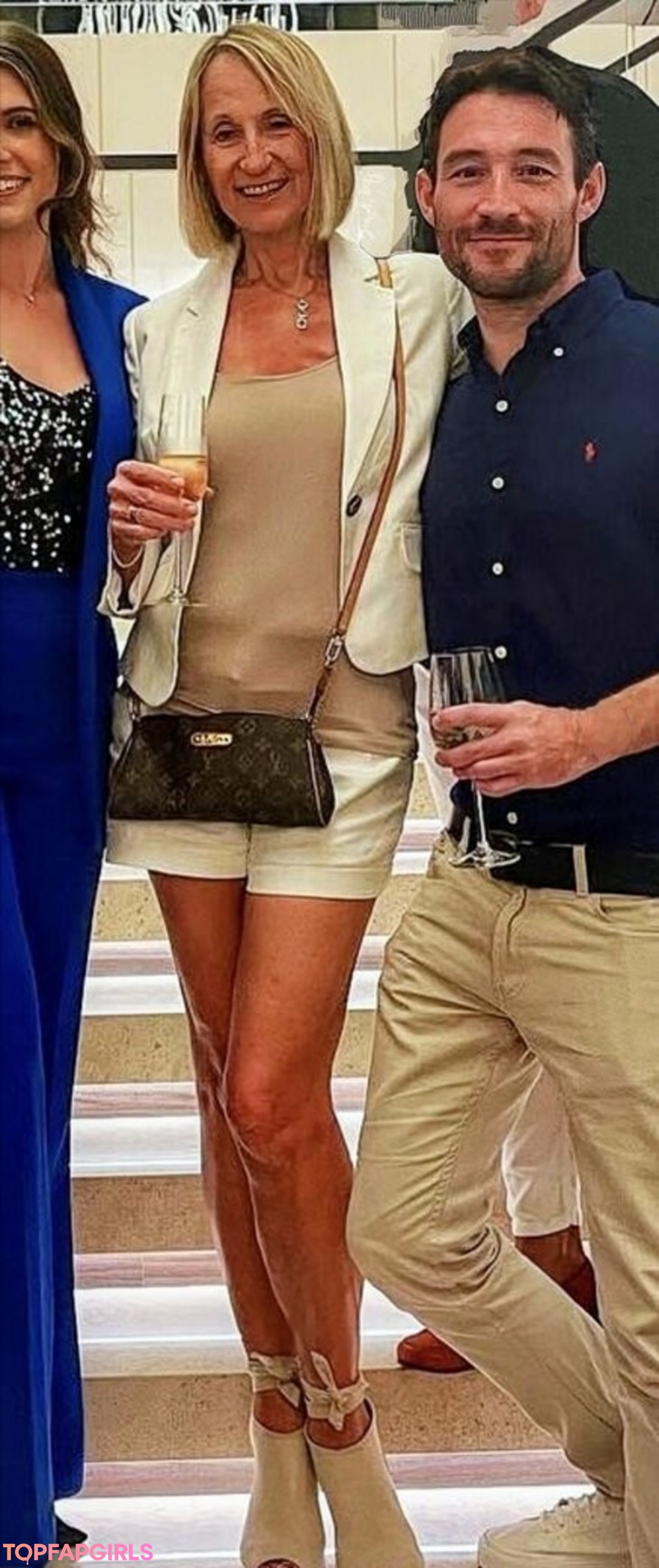 Carol McGiffin star hot photo
