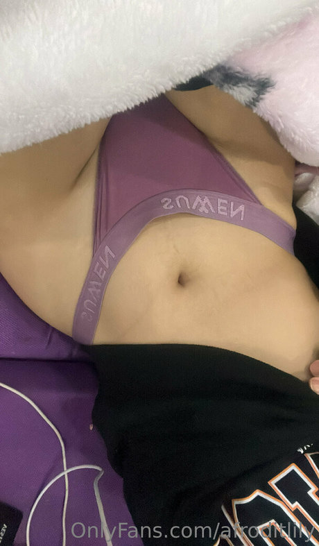 afroditlily naked model photos