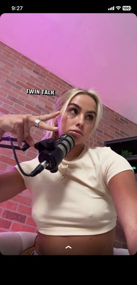 Cavinder Twins pretty star pictures