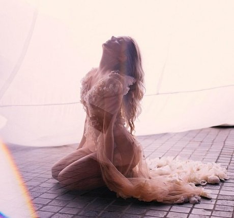 Casimere Jollette beautiful model pics