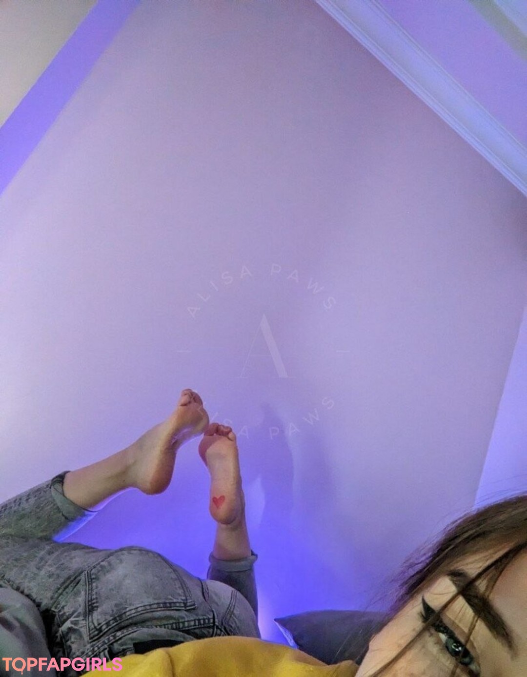 Alisa Paws model nude images