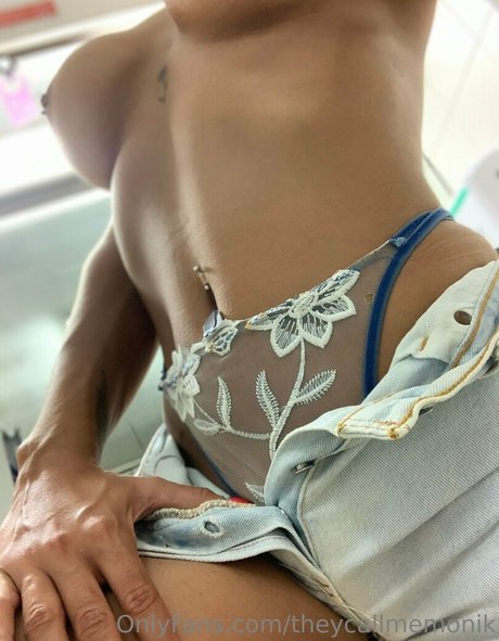 theycallmemonik xxx actress photos