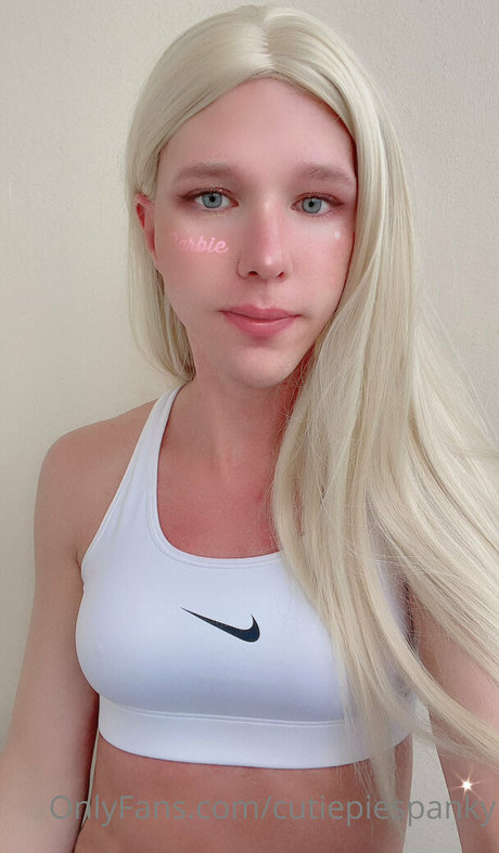 emiliaxsweden star sexy picture