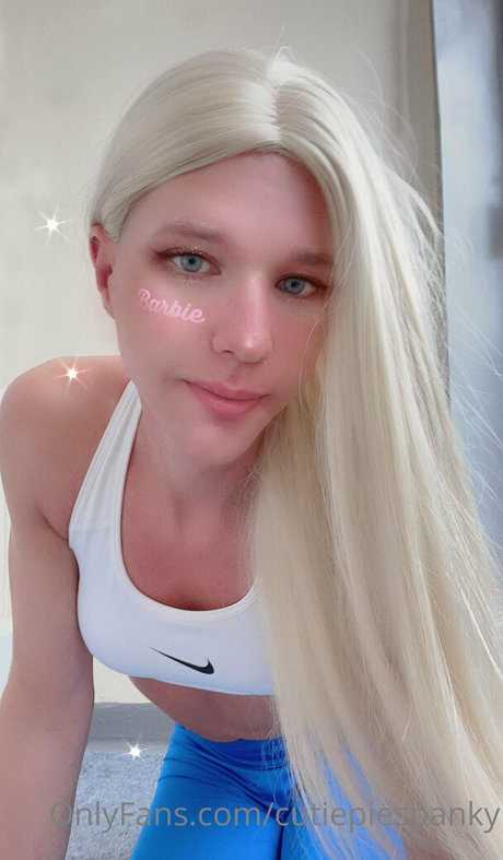 emiliaxsweden star erotic pics