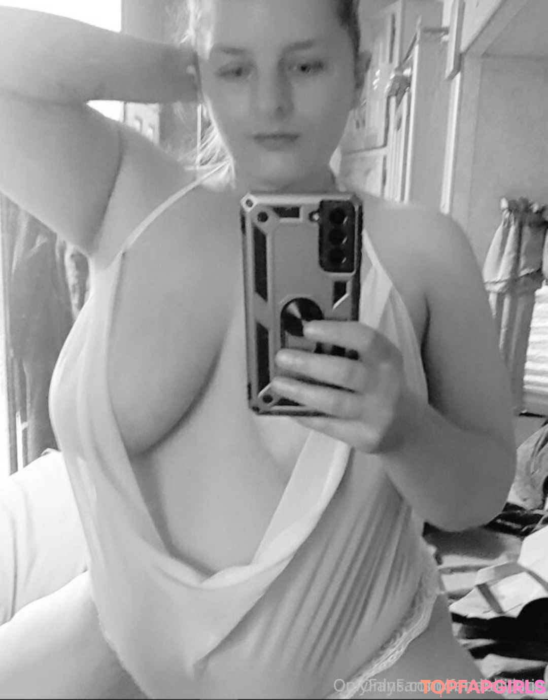 femboiicutie nice star picture