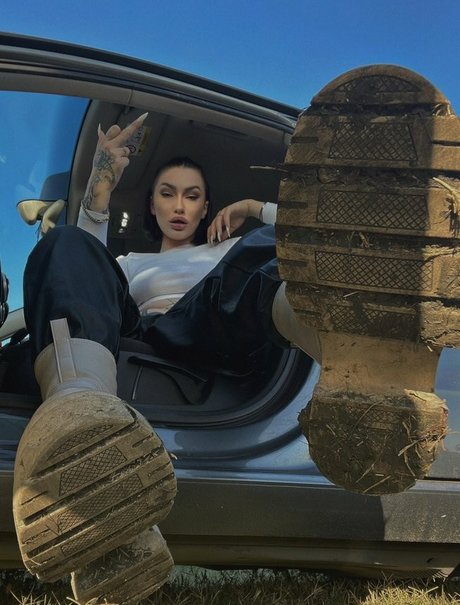 LaReinaMalvadaa nice pornstar pic