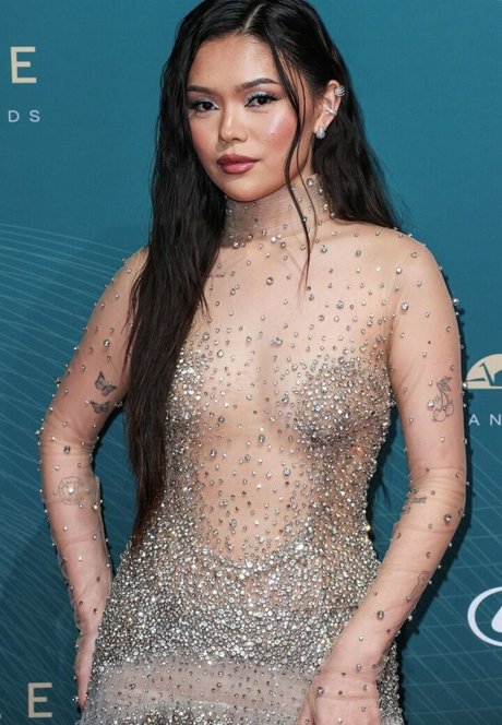 busty onlyfans free xxx photos