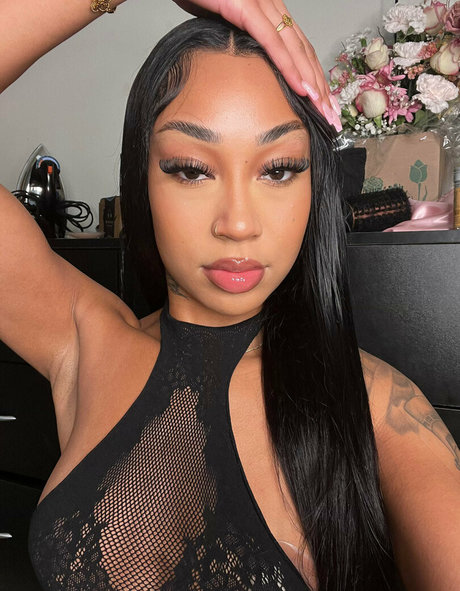 exoticblasiann model art gallery