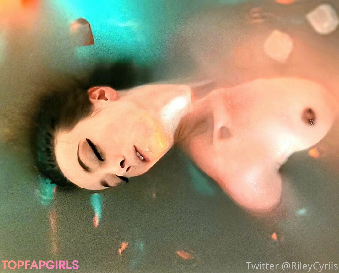 rileycyriis vip high quality actress pics