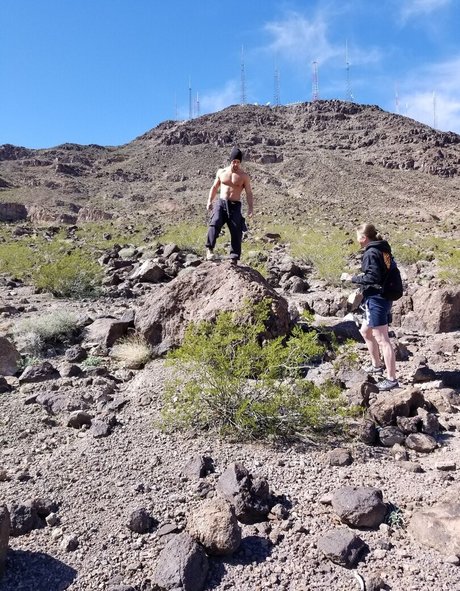 mialelanixxx hot model image