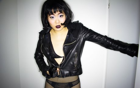 Nicole Kang top model gallery