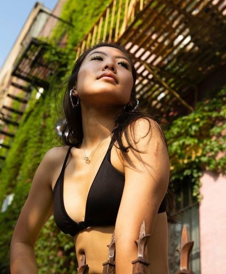 Nicole Kang erotic actress pics