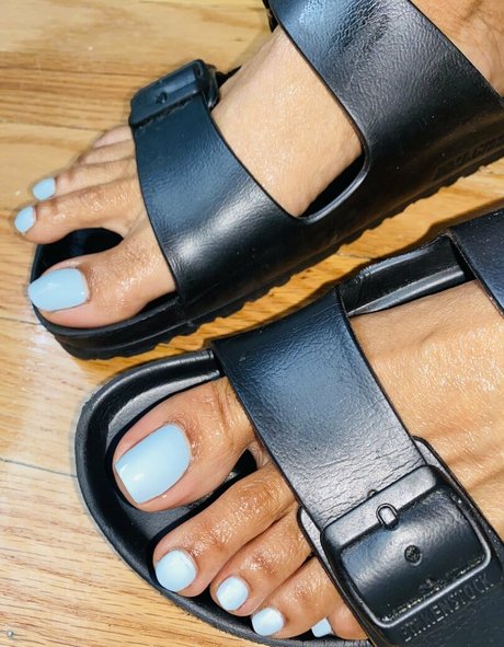 vee feet star pornographic photos