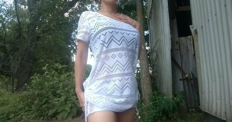 theladylayla model images