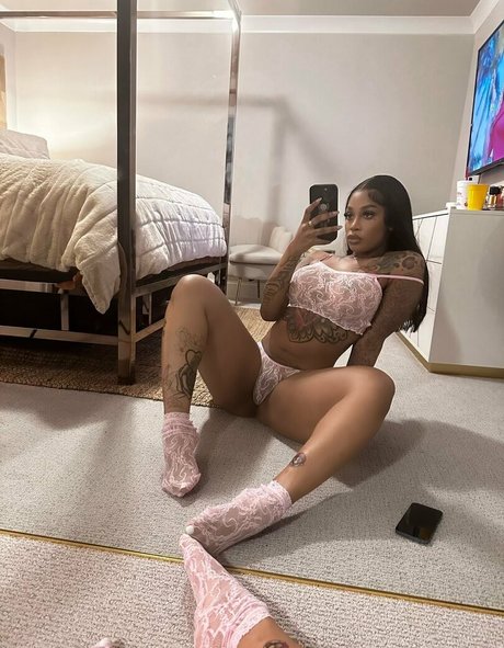 iampree nudes model galleries