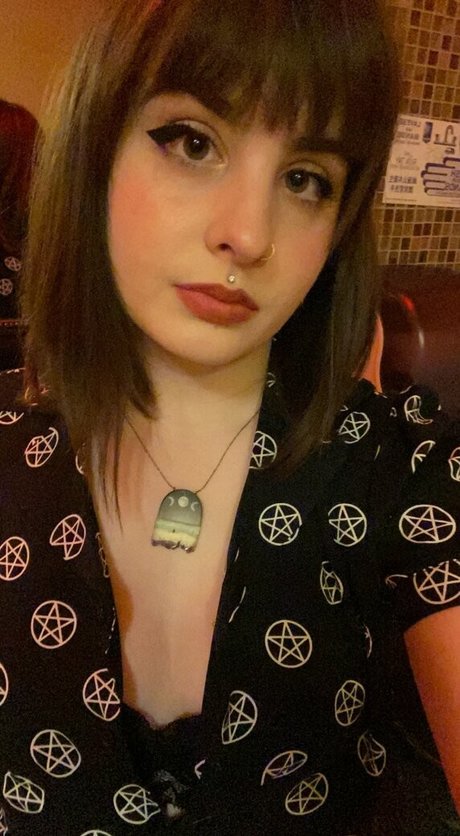 vanitybaby top profile image