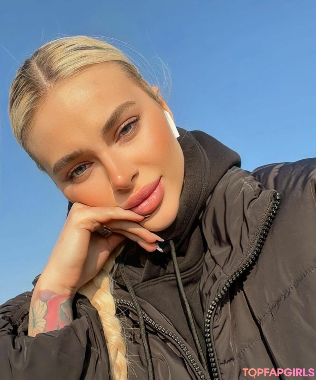 Angelika Kramer sexy model gallery