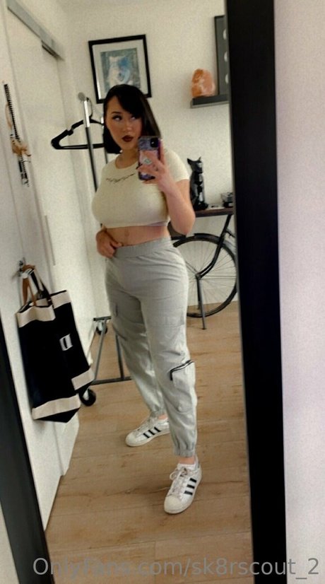 sk8rscout 2 star exclusive images