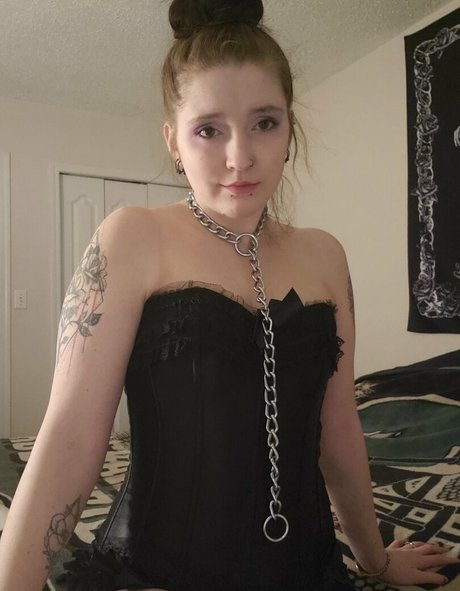 dreadfuldesire model perfect photo