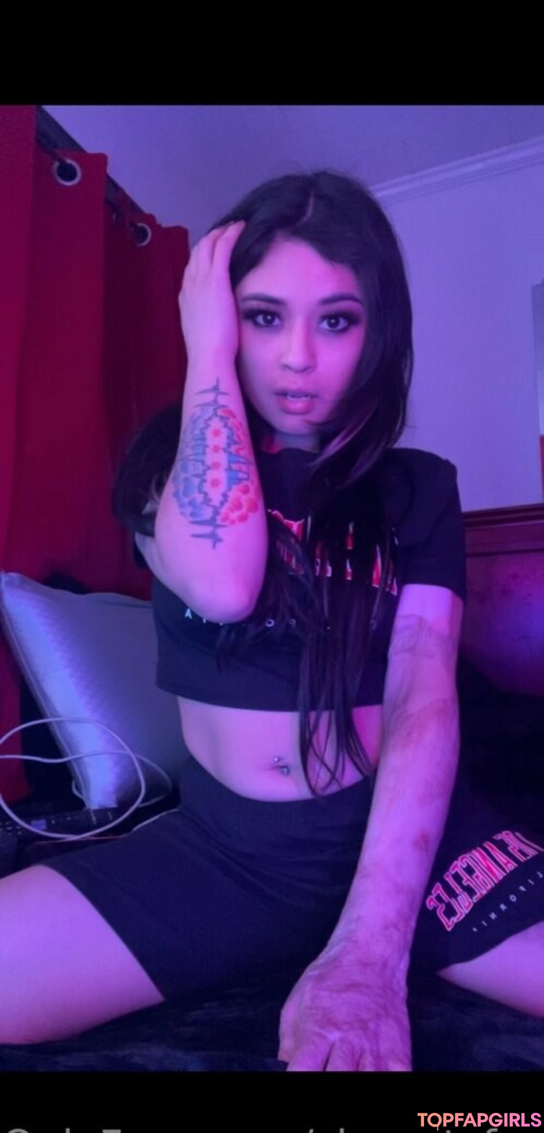 shegetsfreaky model art pics