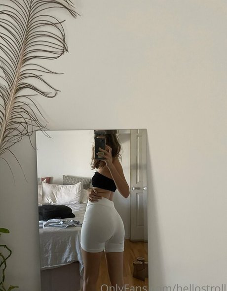 hellostroll star exclusive galleries