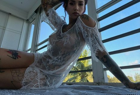 queenpurp1 star hd image