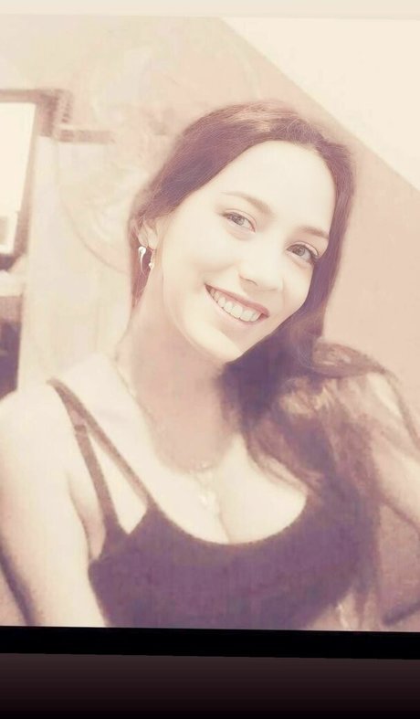 sisters onlyfans free nude pic