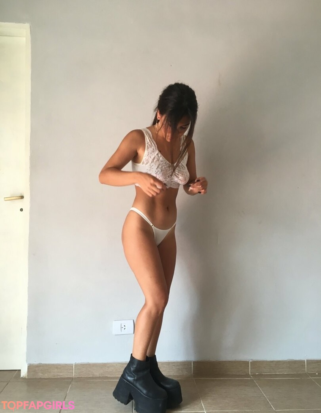 agnnnes pornstar nudes photos