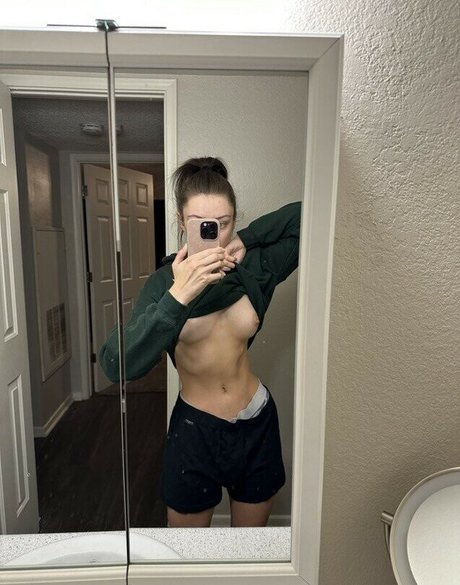 Alyssa Keller model exclusive images