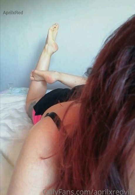aprilxredfree star naked picture