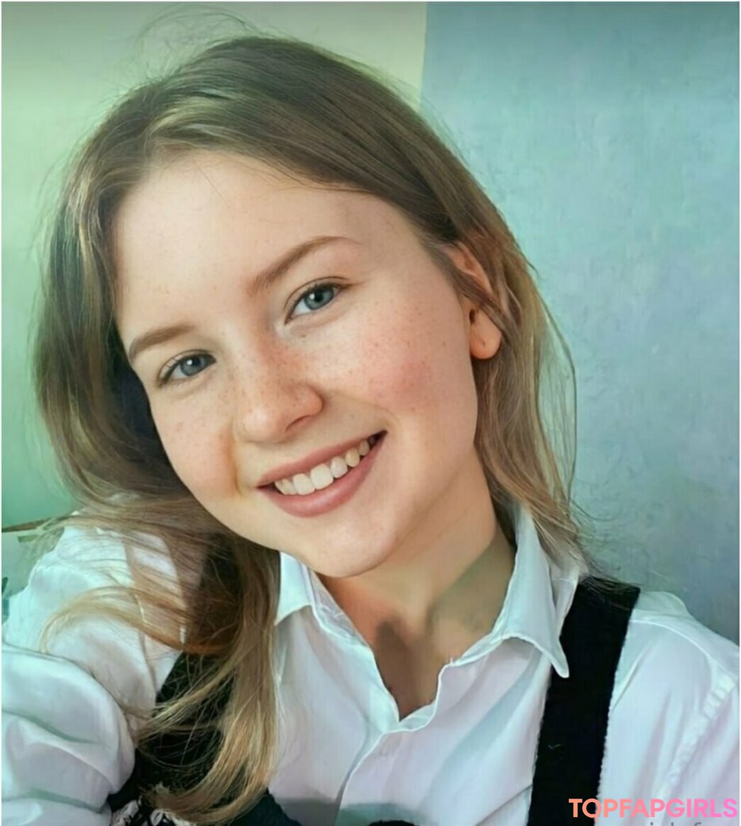 alislyfox nude star image