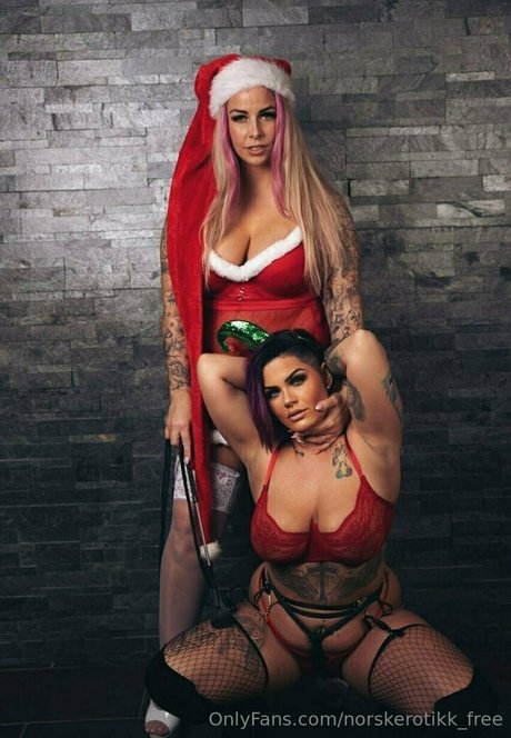 nerdy teen onlyfans hot nude gallery