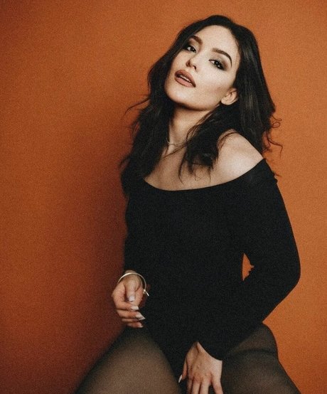 Daniela Flores star beautiful galleries