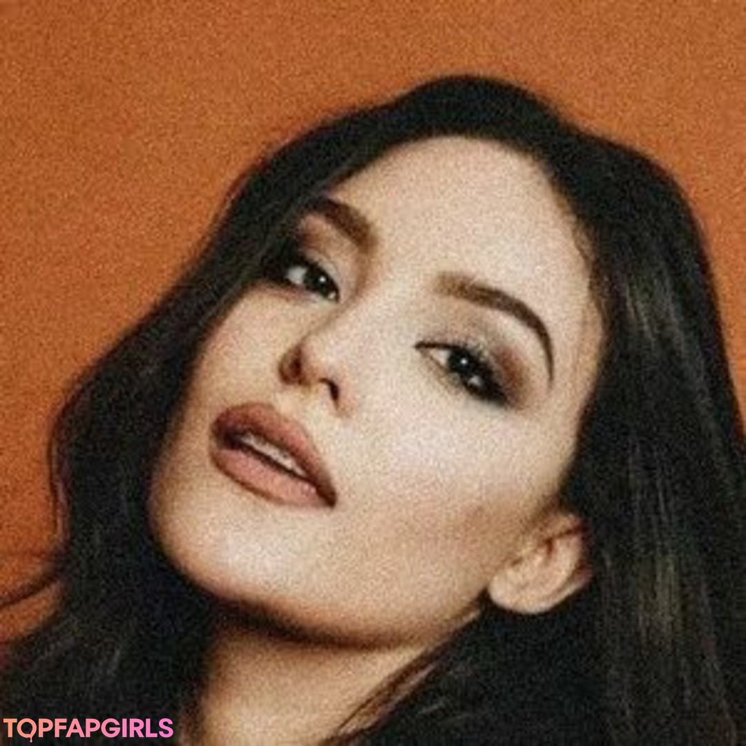 Daniela Flores hot model archive