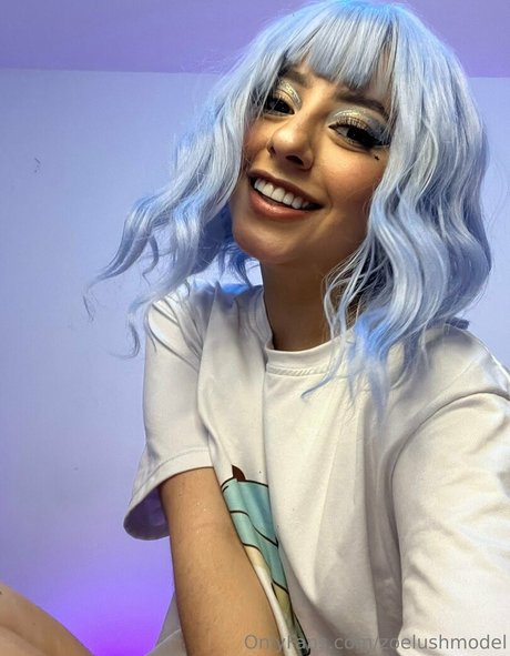 zoelushmodel pornstar beautiful photo