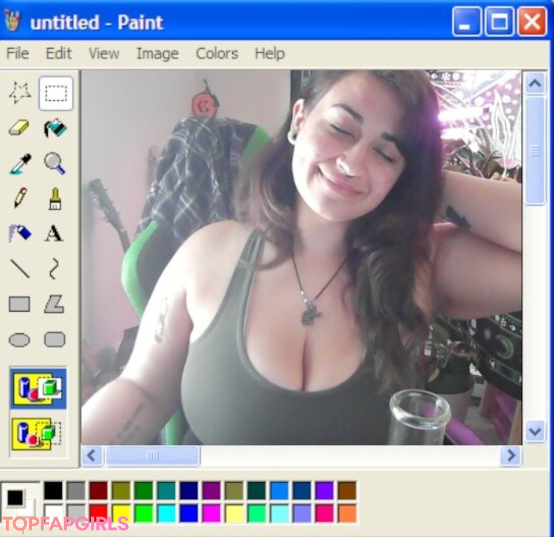 Gutr0t naked star image