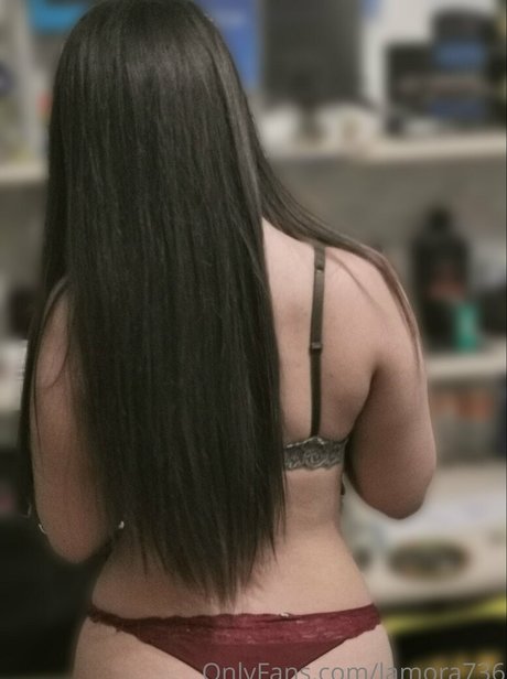 lamora736 hd pornstar pic