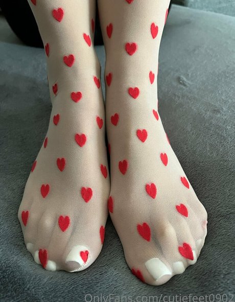 cutiefeet0902 sexy star pic