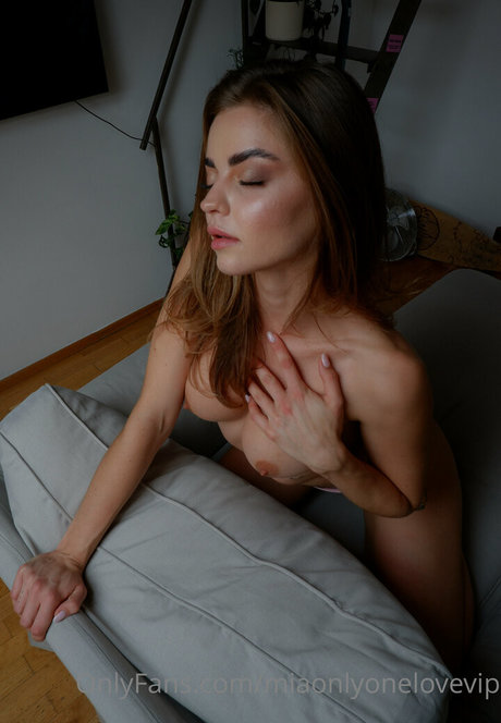 miaonlyonelovevip high quality star img