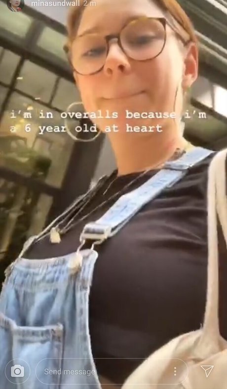 Mina Sundwall sex actress picture