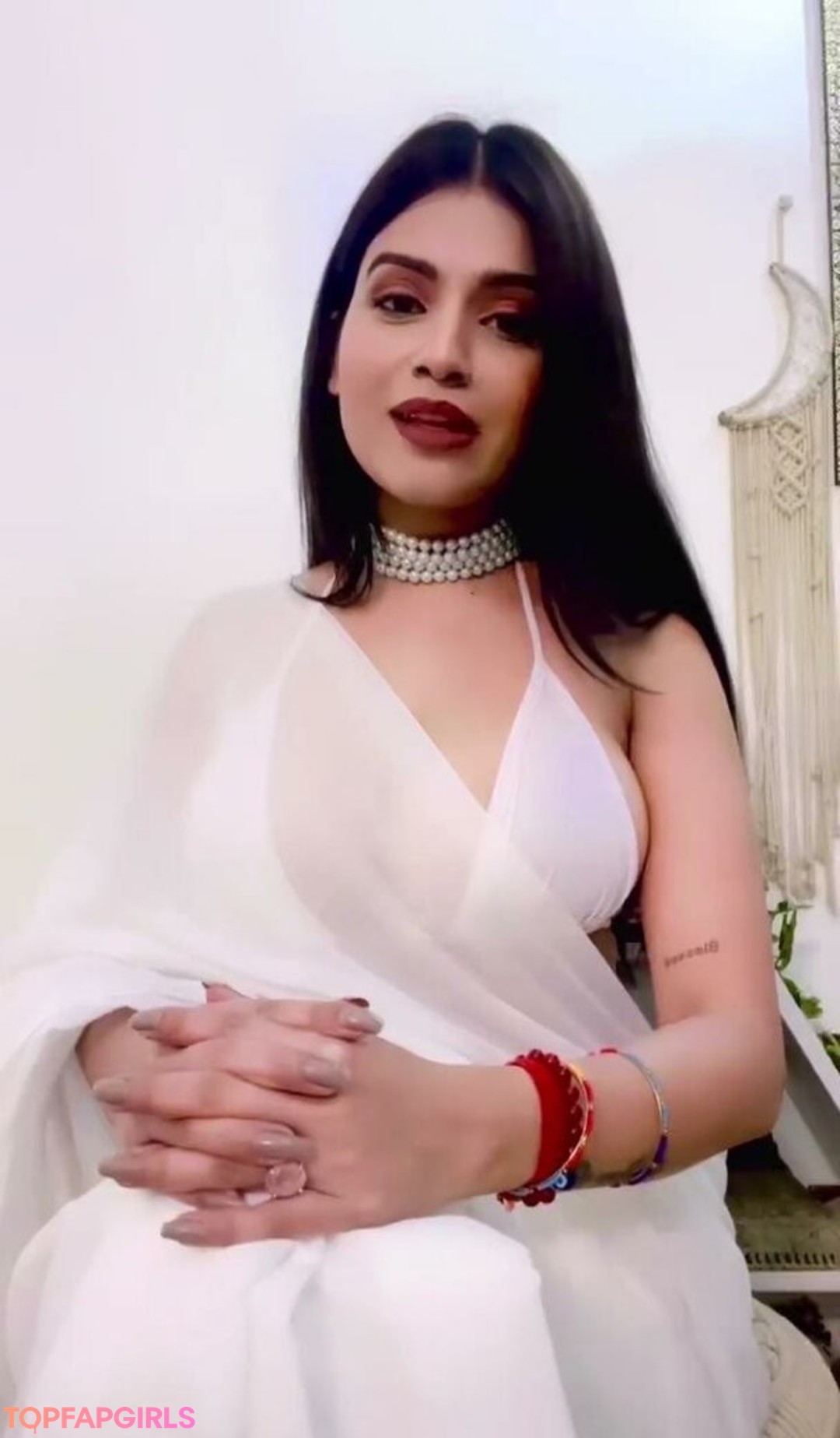 Nidhi Chaudhary free model galleries