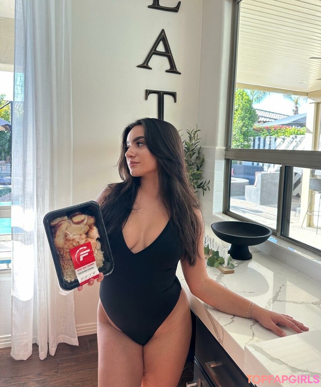 Tatiana McQuay sexy actress gallery
