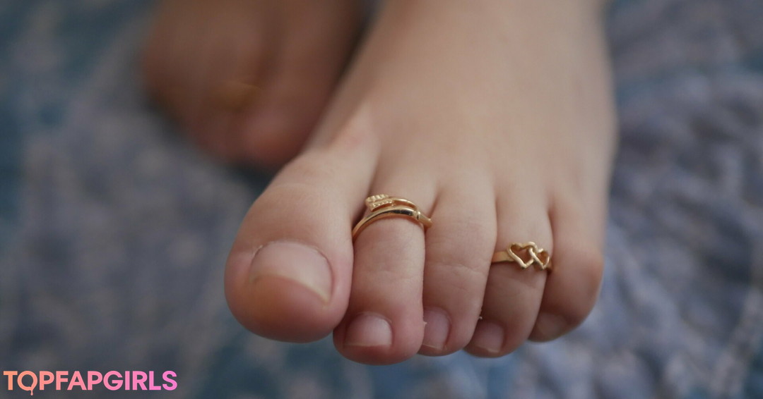 cuteneighborsfeet nudes star picture