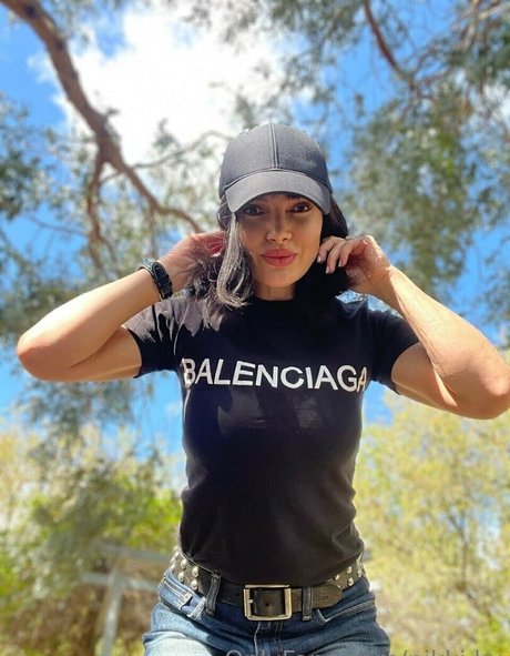 nikki kx art pornstar picture