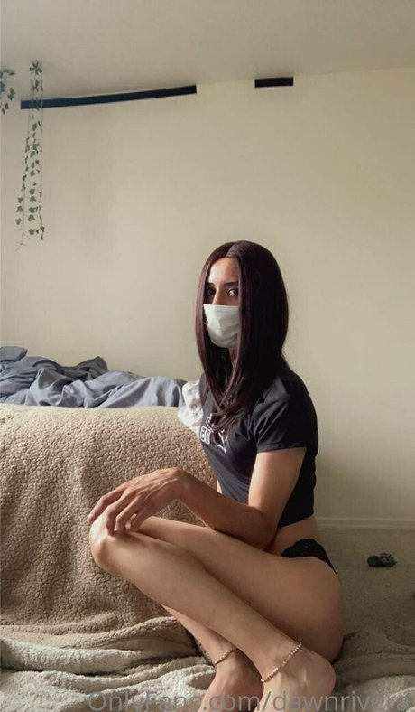 blonde secretary onlyfans best picture