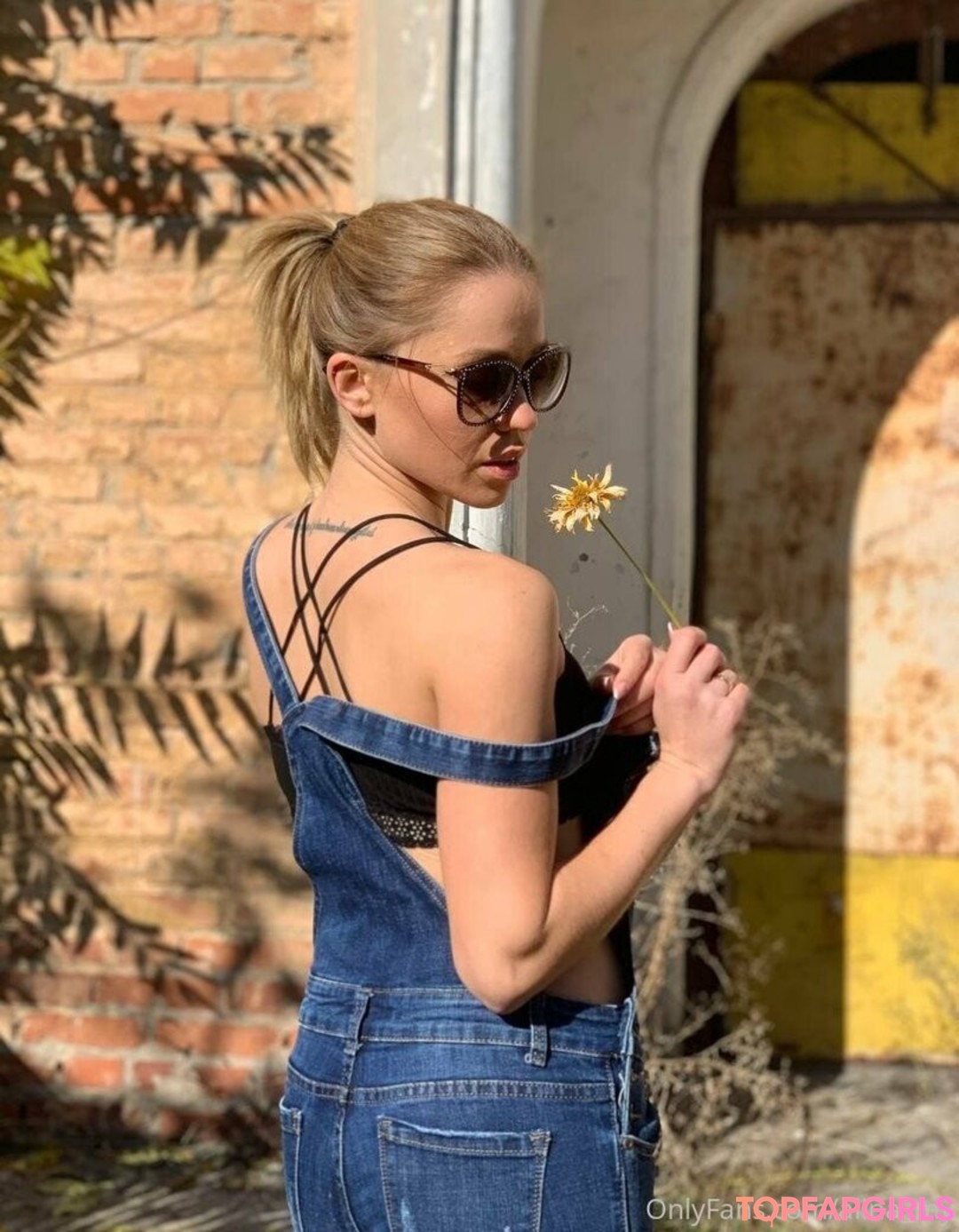 flat chested onlyfans porn gallery