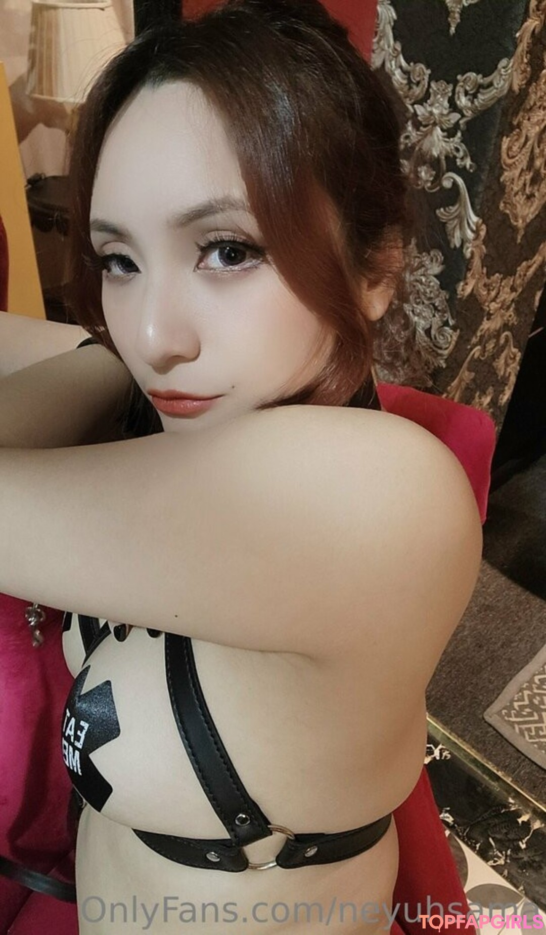 Neyu H Cosplay pornstar hot img