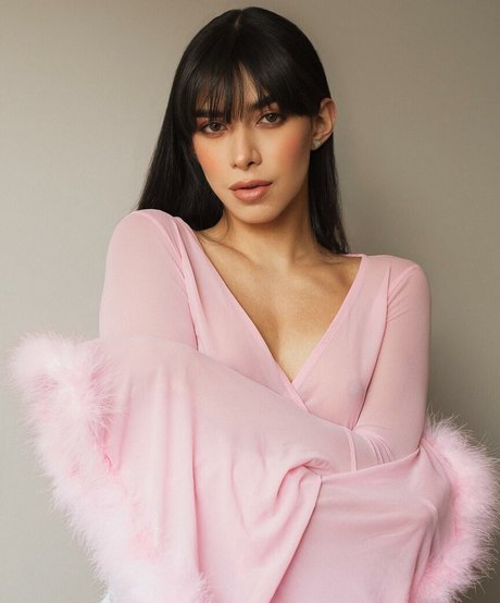 gloryhole wife onlyfans sexy pics