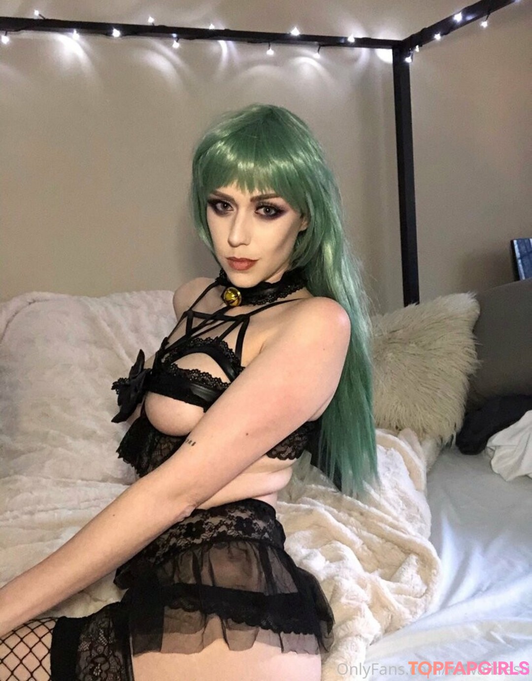 camghoul erotic pornstar pic