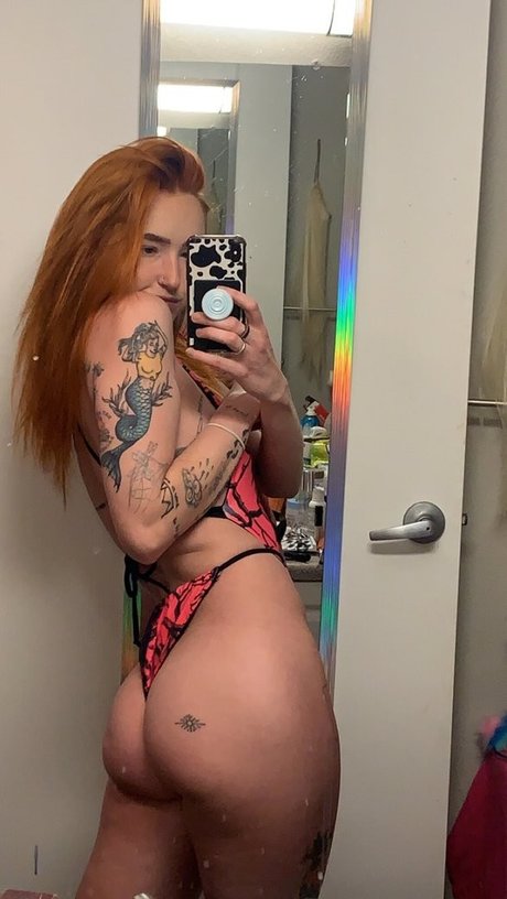 Indoor wilding pornstar hot pic